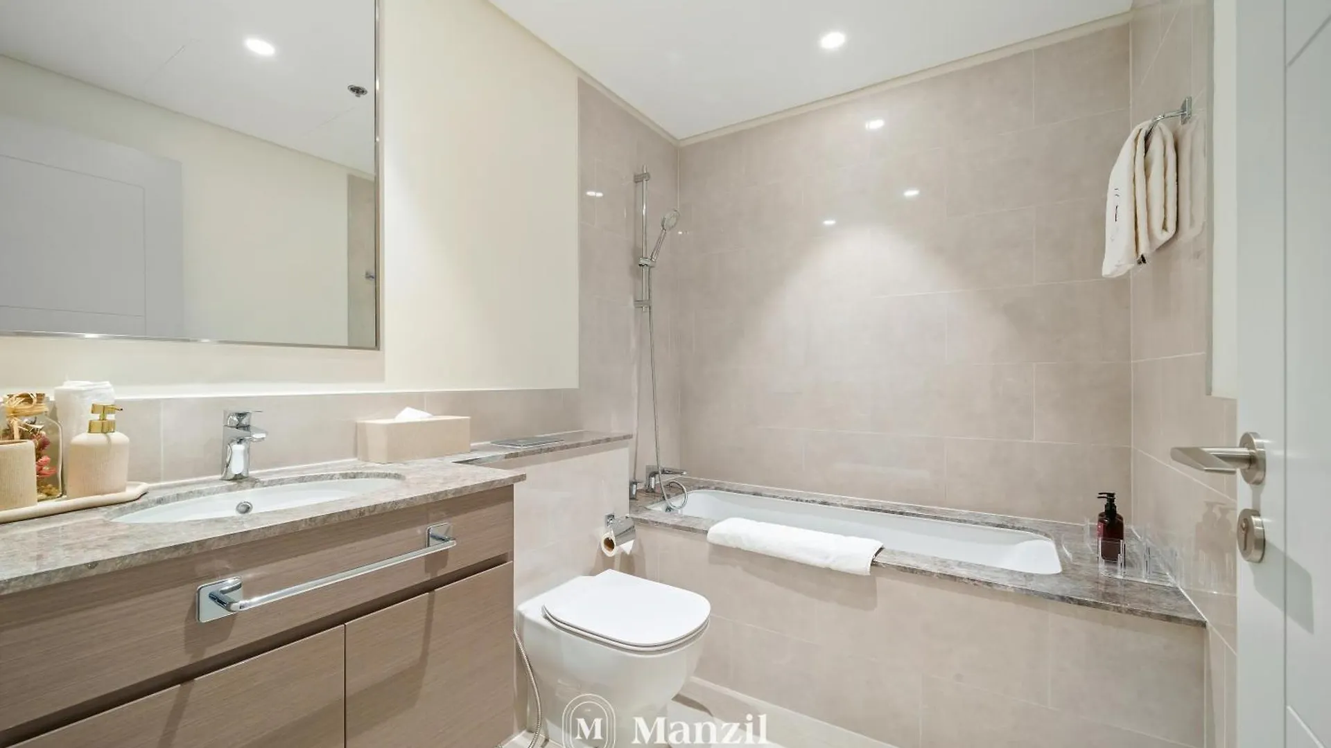 Manzil - 3Br Plus Maids Room In Downtown With Burj Khalifa View Dubai Appartement